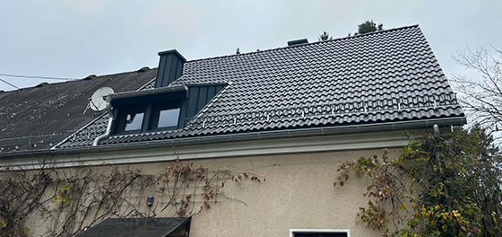 Steildach Mehrfamilienhaus - Dacharbeiten Meurerbedachungen